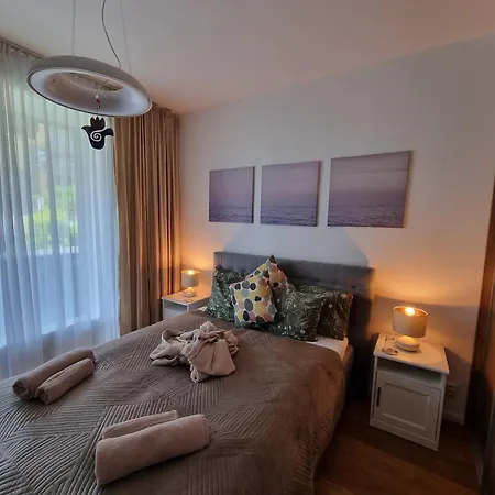 Exclusive - Free Parking Apartment *